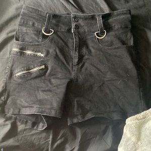 Hot topic 2022 jean shorts black